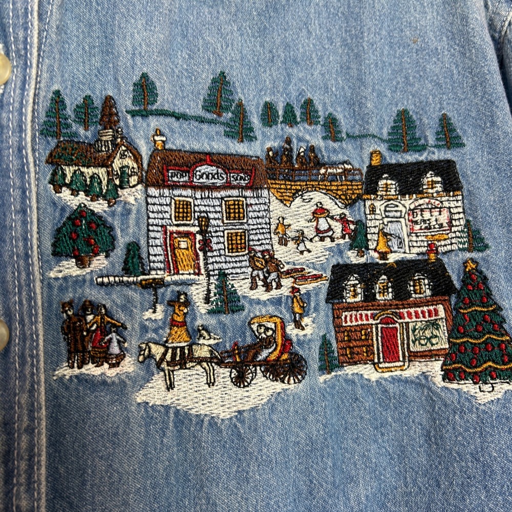 Bobbie Brooks Denim Shirt Women Small Blue Embroidered Christmas Winter Village - Picture 7 of 12